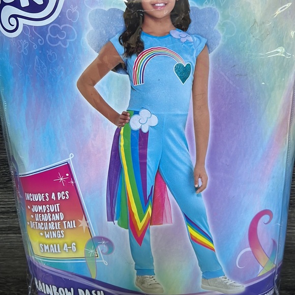 Rainbow Dash - Picture 3 of 3